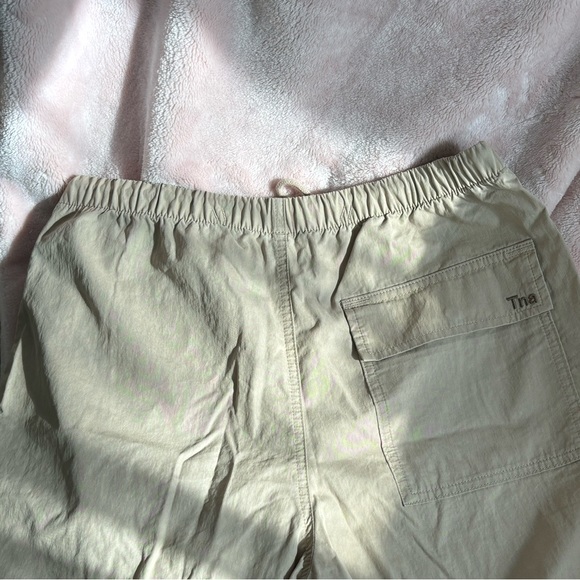 Aritzia TNA deploy parachute pants - S - humus beige - Picture 3 of 12